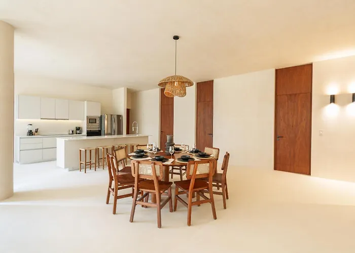 Bt Homes - - De Lujo En La Selva Con Piscina