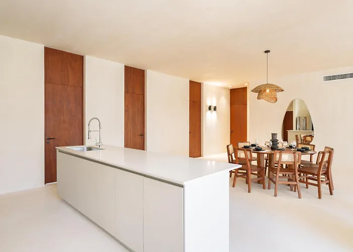 Bt Homes - - De Lujo En La Selva Con Piscina