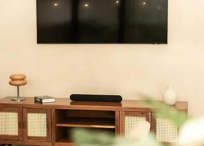 Bt Homes - - De Lujo En La Selva Con Piscina